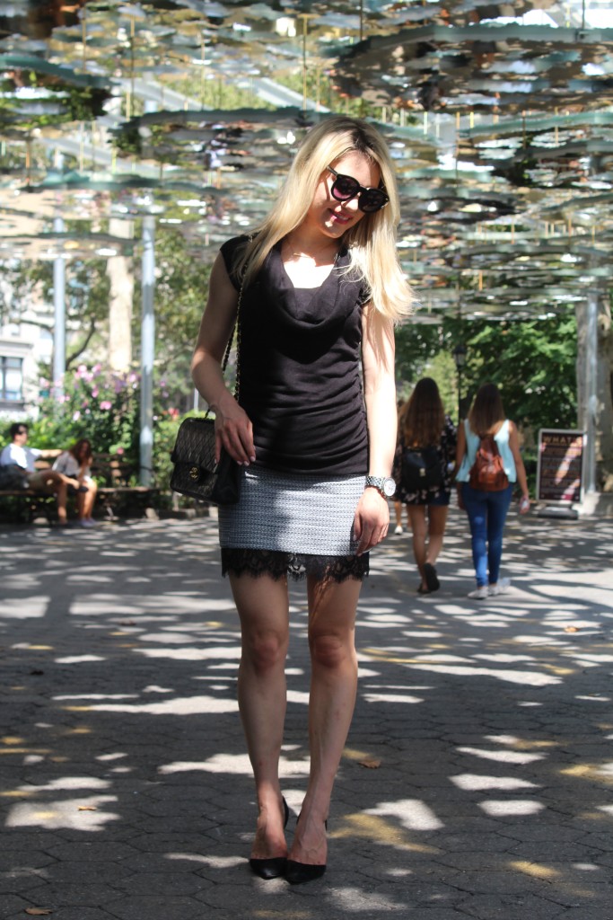 Caitlin Hartley of Styled American, tweed skirt, oversized sunglasses