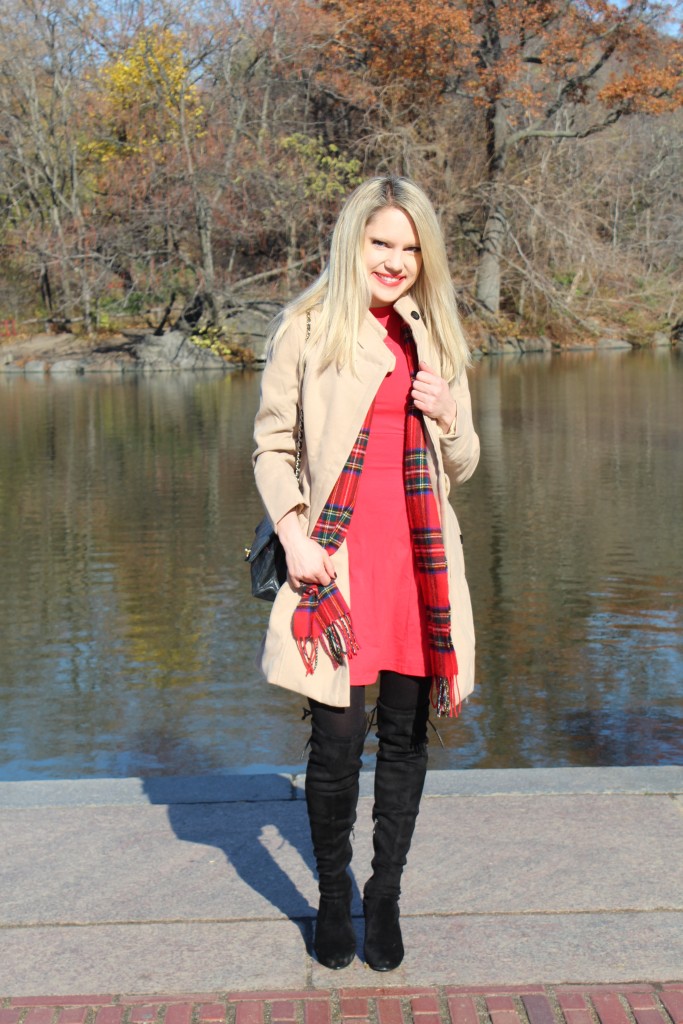 Caitlin Hartley of Styled American holiday outfit ideas