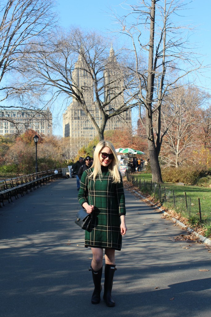 Caitlin Hartley of Styled American Winter green dress