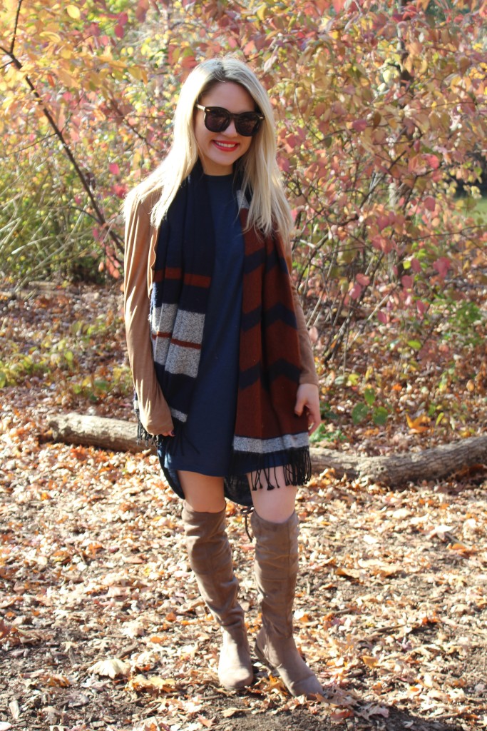 Caitlin Hartley of Styled American preppy navy and tan outfit