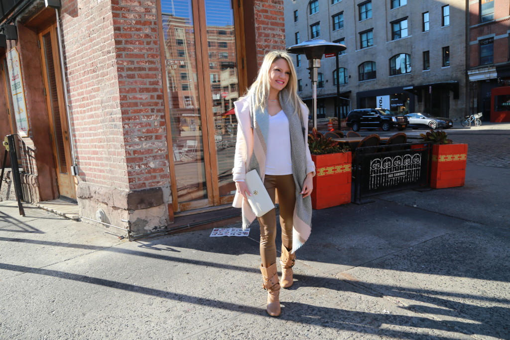 Caitlin Hartley of Styled American pastel winter outfit