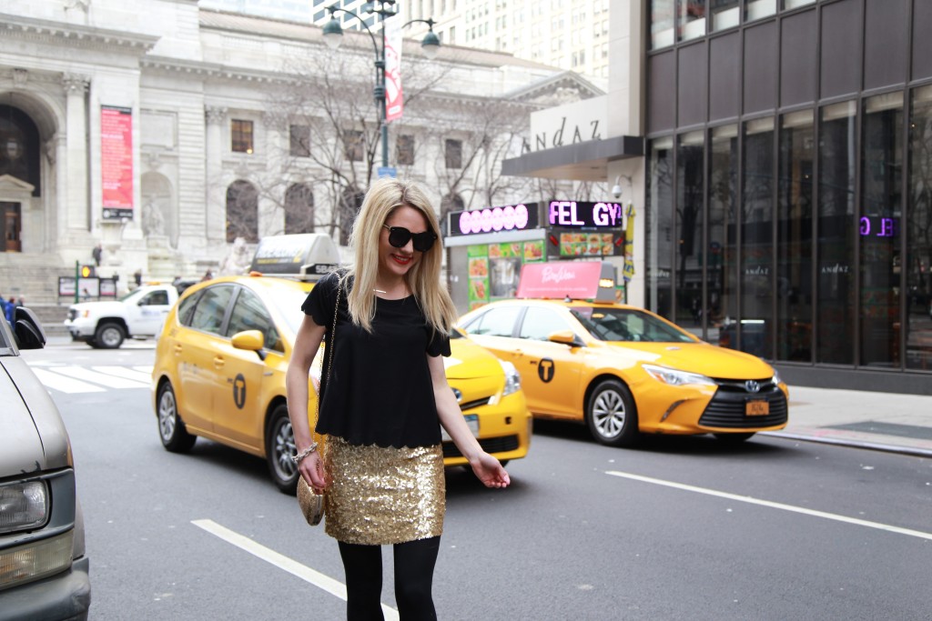 Caitlin Hartley of Styled American NYC street style, yellow taxi's, gold skirt, scalloped shirt