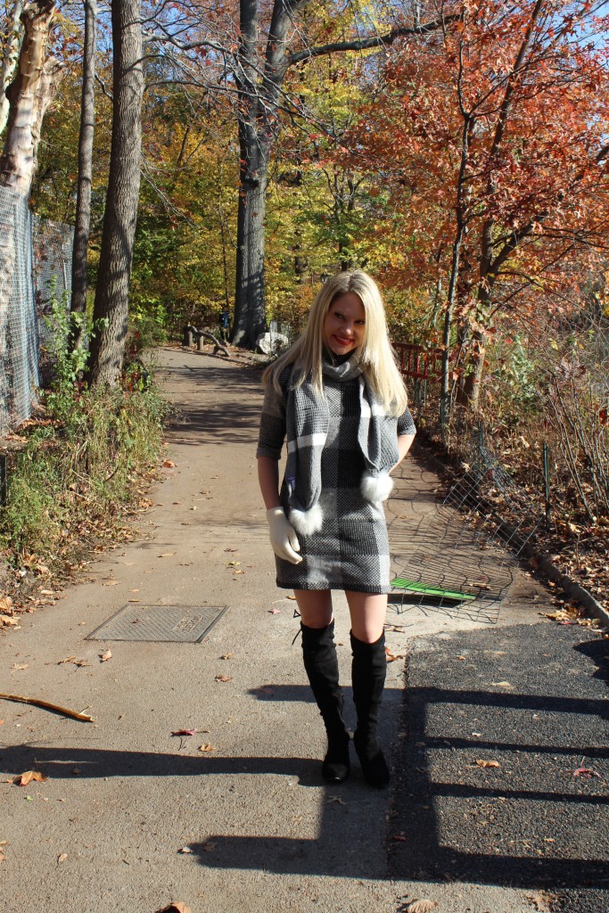 Caitlin Hartley of Styled American cozy winter style, grey sweater dress