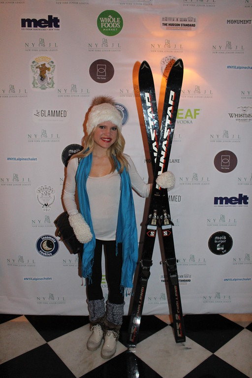 Caitlin Hartley of Styled American new york junior league apres ski, apres ski style
