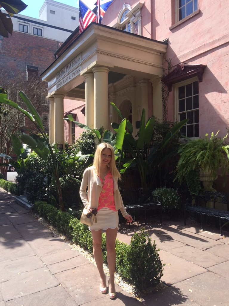 Caitlin Hartley of Styled American fashion blogger in Lilly Pulitzer in front of The Olde Pink House in Savannah, GA