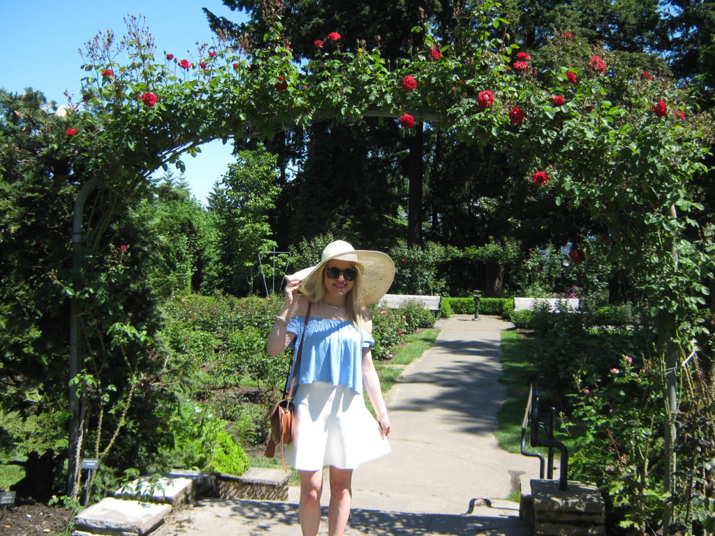 Caitlin-Hartley-of-Styled-American-tour-through-portland-rose-garden