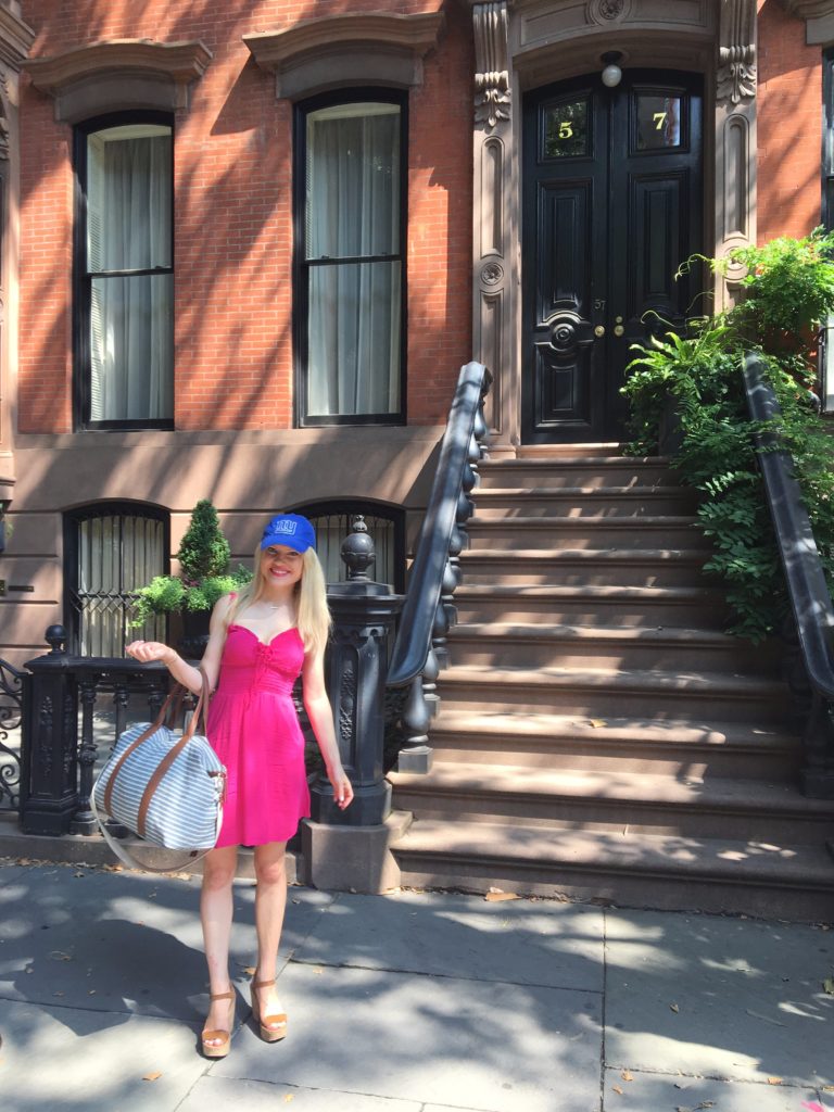 Caitlin-Hartley-of-Styled-American-in-front-of-57-charles-street