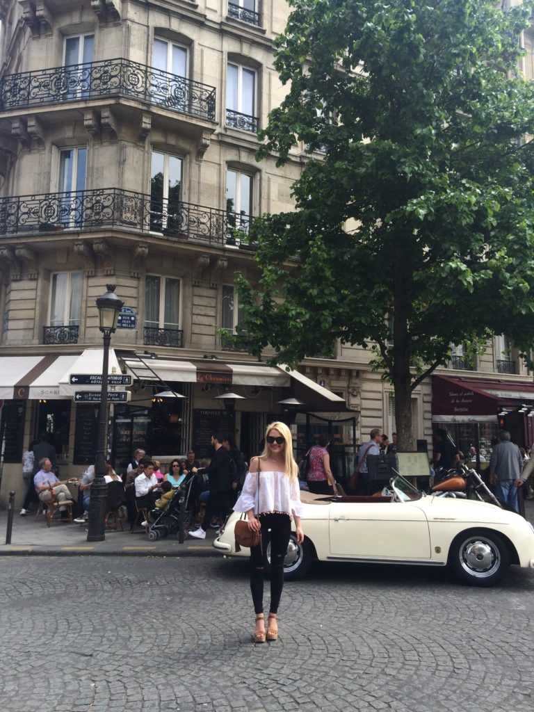 girl-in-paris-in-front-of-vintage-car