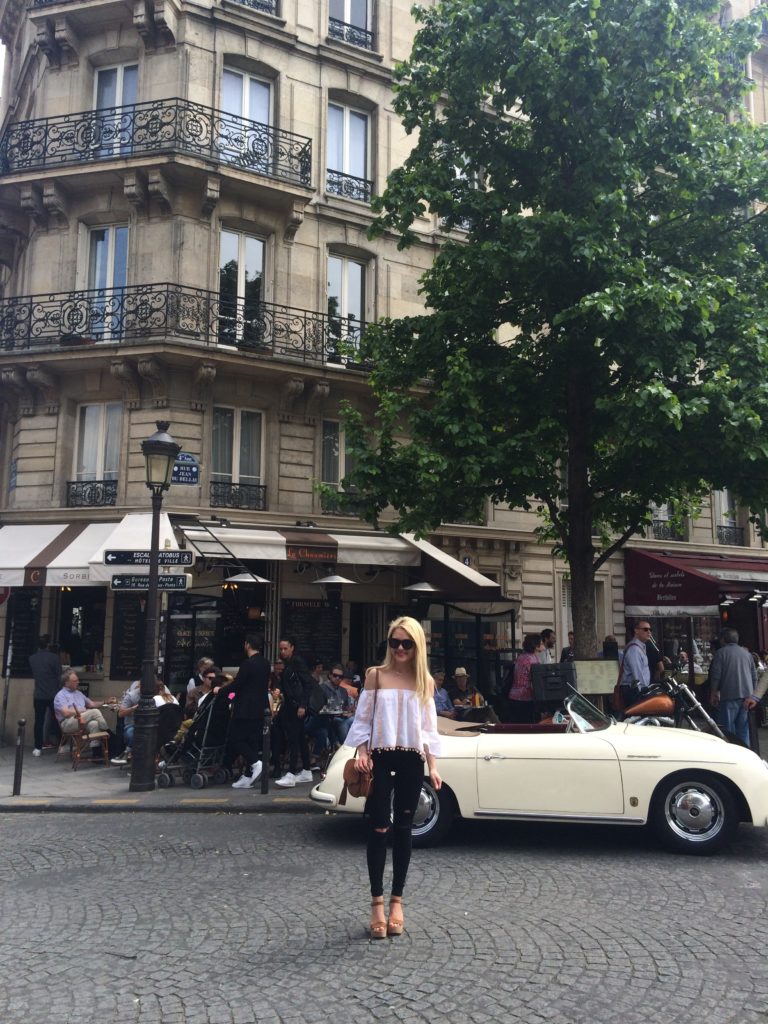 paris-cafes-travel-blogger