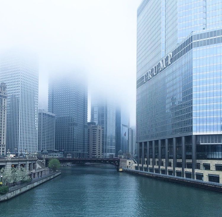 foggy-chicago-river-trump-tower