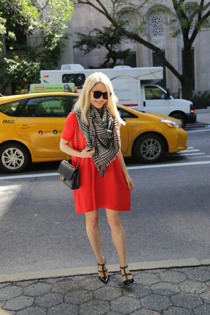 plaid-blanket-scarf-red-shirt-dress