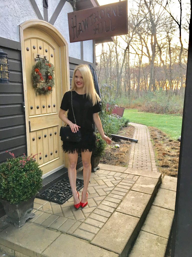 black-christmas-dress-with-red-pumps http://styledamerican.com/cocktail-dress-with-feather-hem/