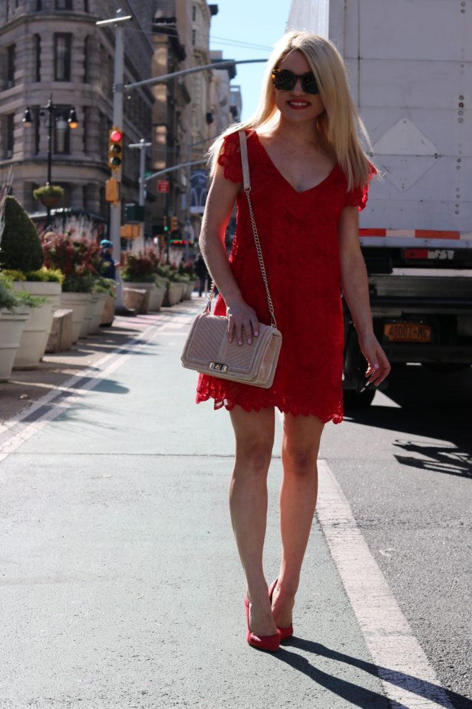 short-Christmas-dresses http://styledamerican.com/merry-dress-mas/