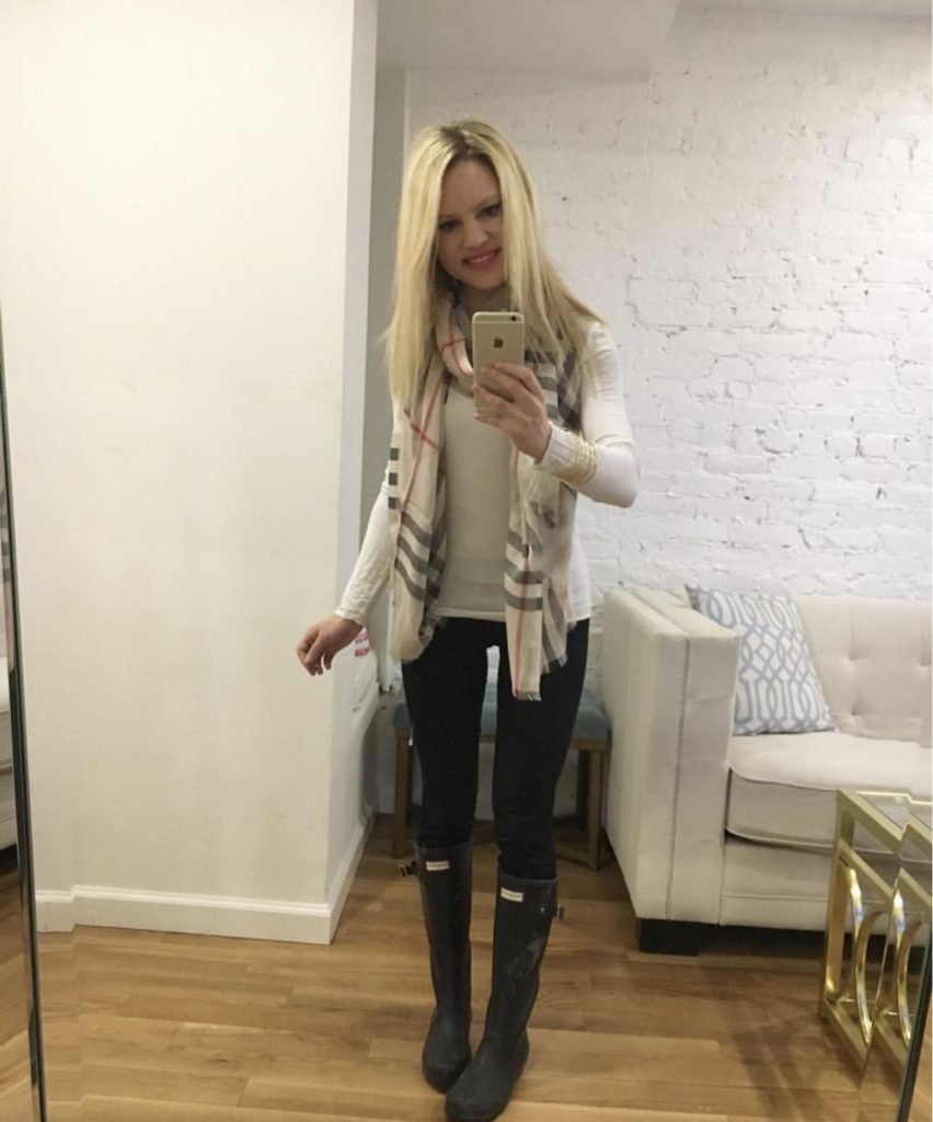 burberry scarf, hunter boots selfie http://styledamerican.com/styled-american-edits/